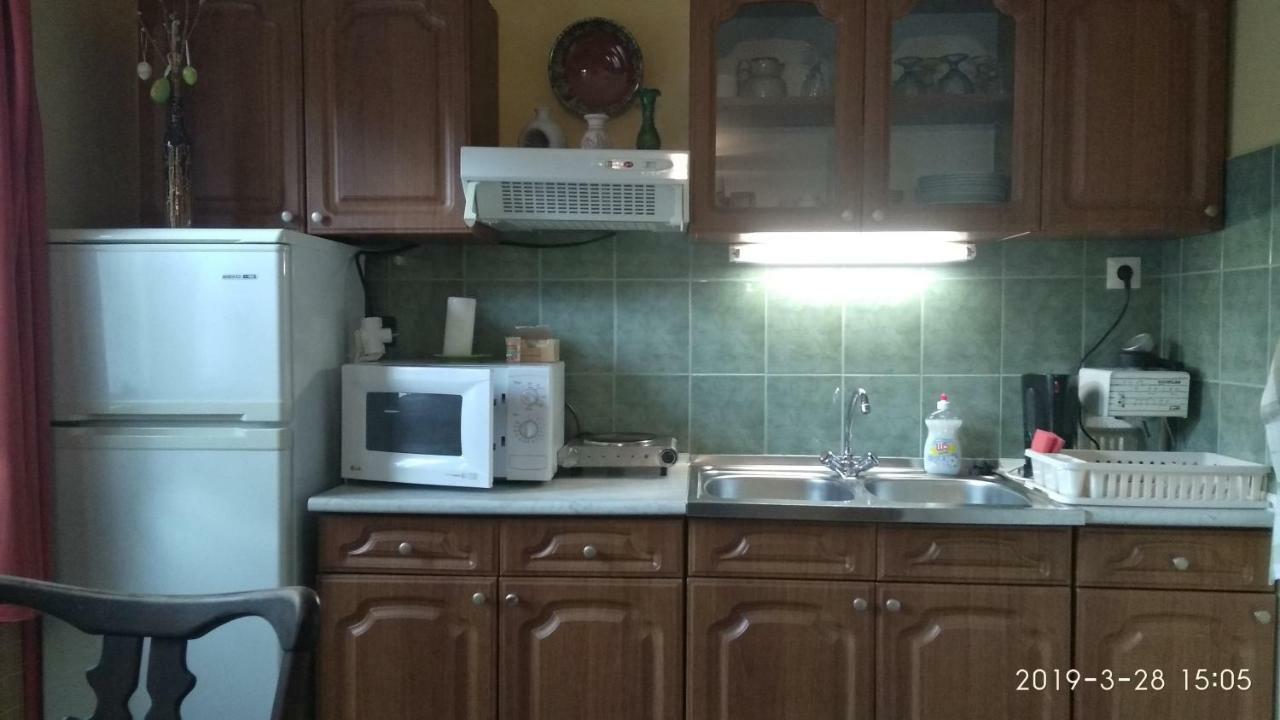 KosdNaszaly Kapuja Vendeghaz公寓 外观 照片