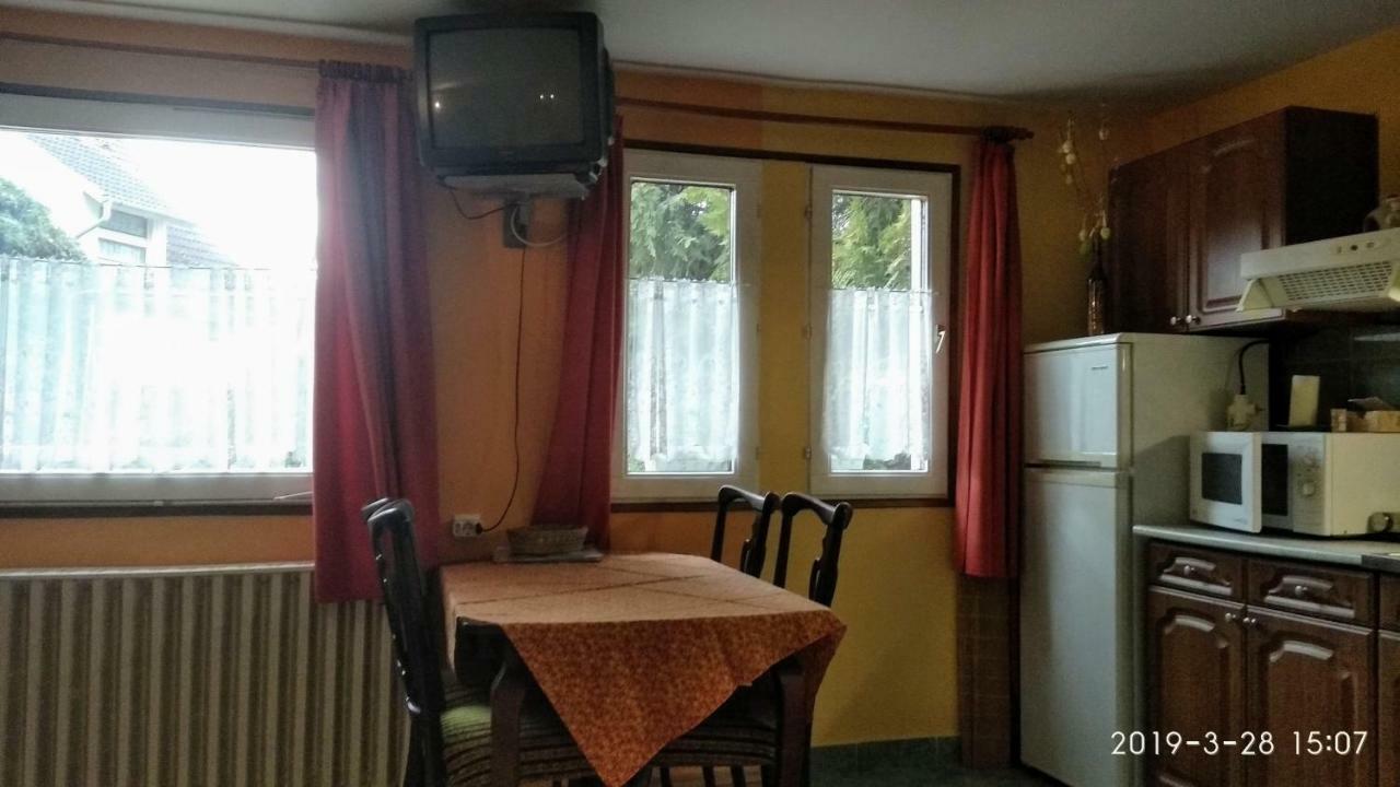 KosdNaszaly Kapuja Vendeghaz公寓 外观 照片